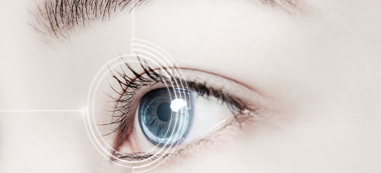 Kontaktlinsen-Probetragen